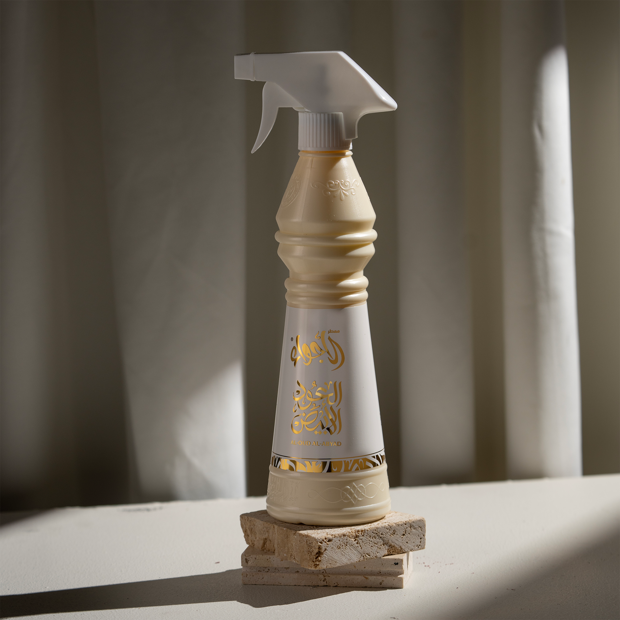 معطر الأجواء العود الأبيض - 500 مل