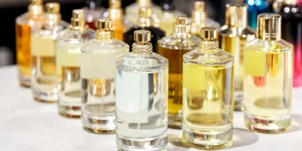 شراء عطور بالجملة بالسعودية 2025: أفخر أنواع العطور والبخور